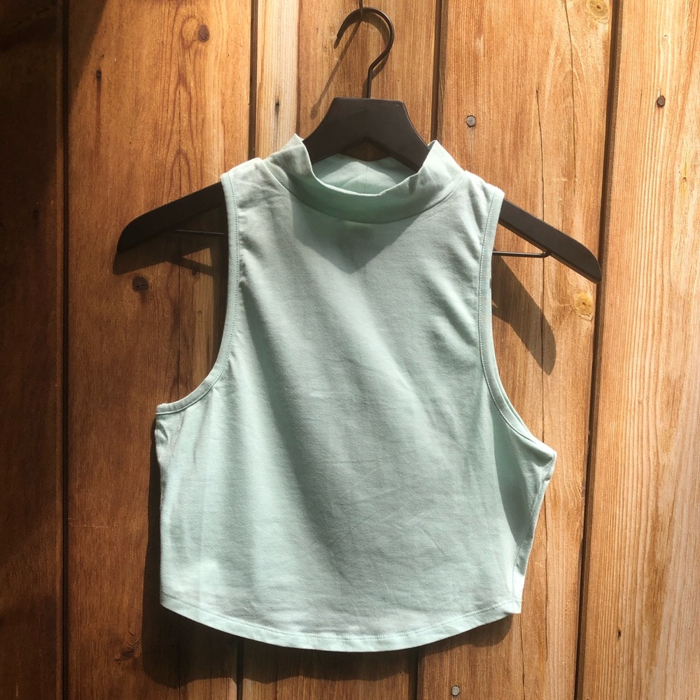 Wet Seal| Set of Two Muscle Tees - Picture 3 of 4